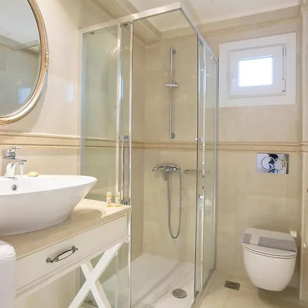 Hotel de apartamente Lefko & 4*