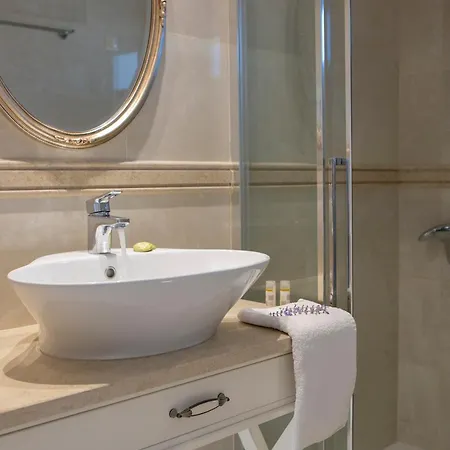 Lefko & 4* Nydri (Lefkada)