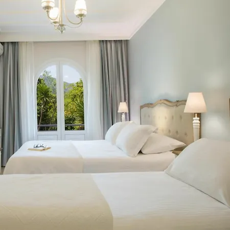 Lefko & Hotel de apartamente 4*