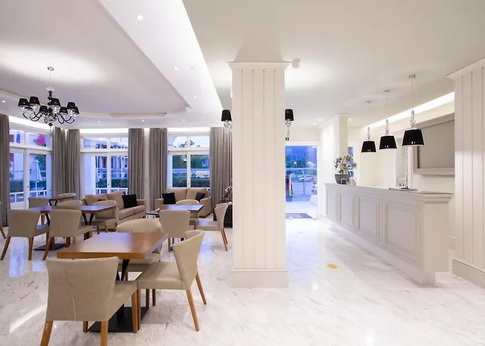 Lefko & Aparthotel