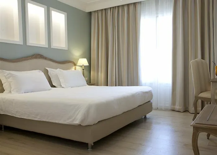 Lefko & Aparthotel